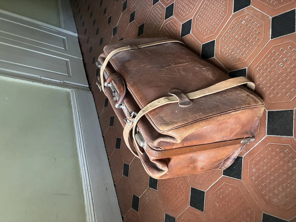 Vintage Ledertasche - Arzttaschen Stil