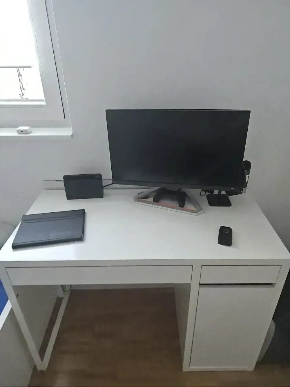 Ikea Schreibtisch