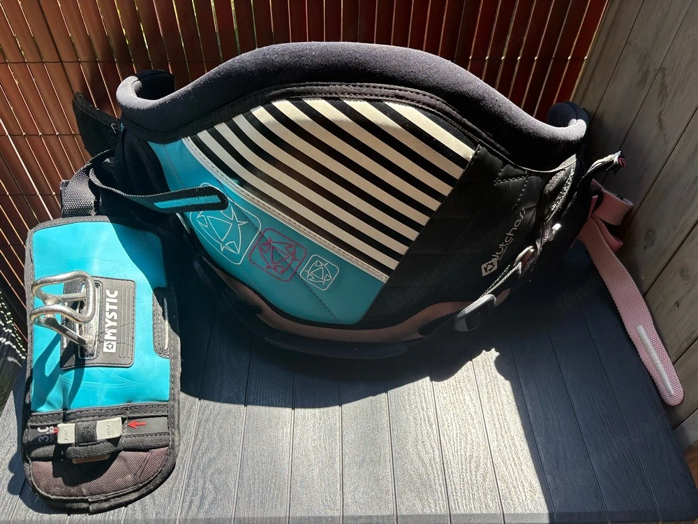 Mystic Dutchess Damen Kite- Windsurf-Harness Grösse S   inkl. Clickerbar 3.0