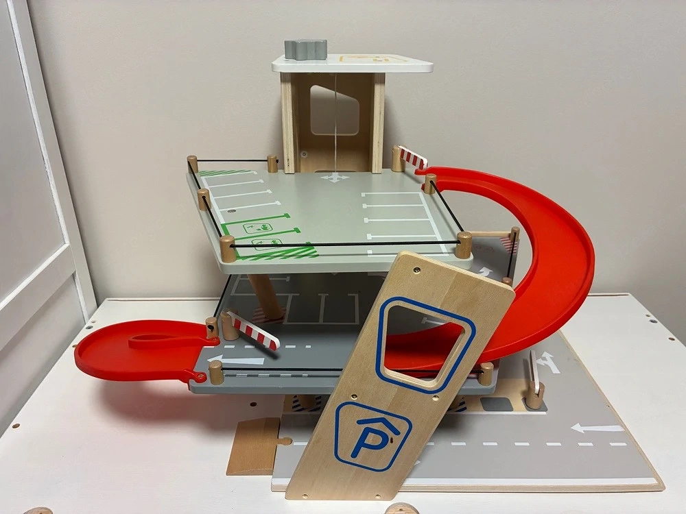 Holz-Parkhaus 
