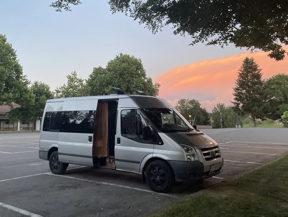 Ausgebauter Camper - Ford Transit 350L in Top Zustand