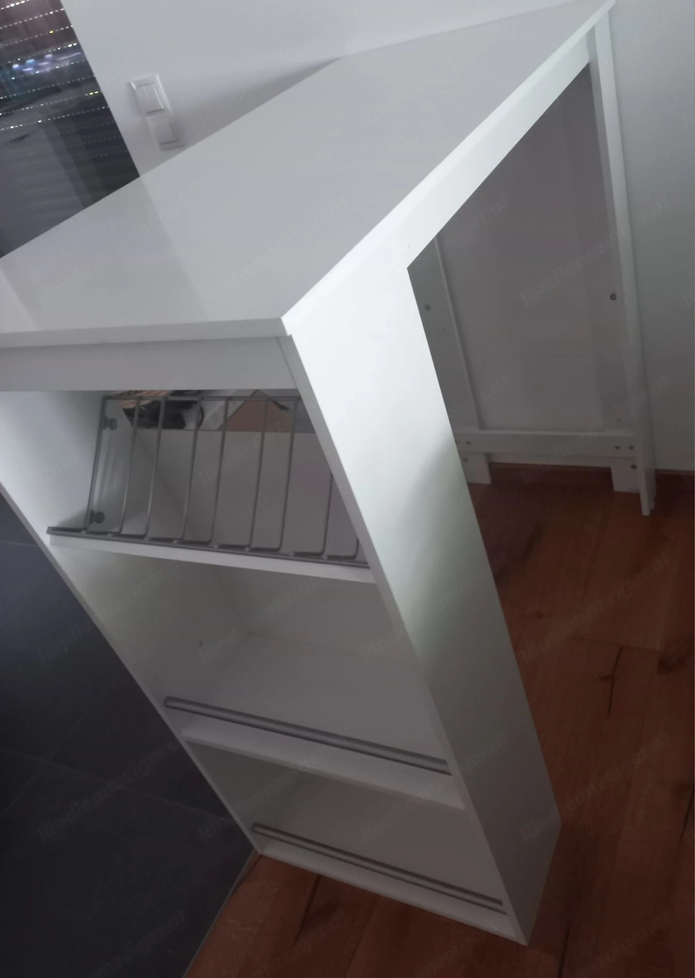 Bartisch weiss guter Zustand 