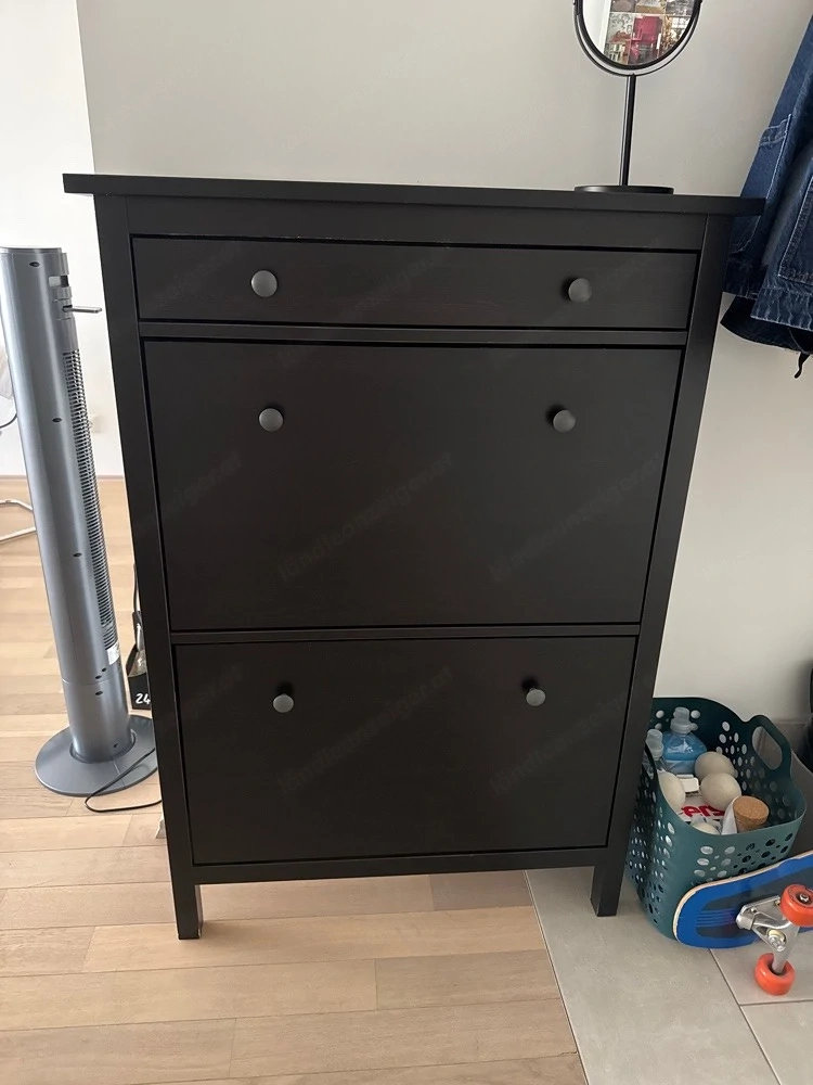 Schuhschrank