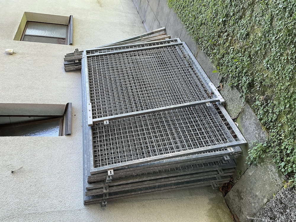 Feuerverzinkter Zaun