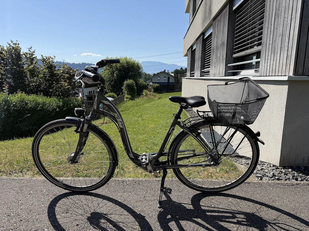 Damen-Fahrrad KTM mit Niedrigeinstieg