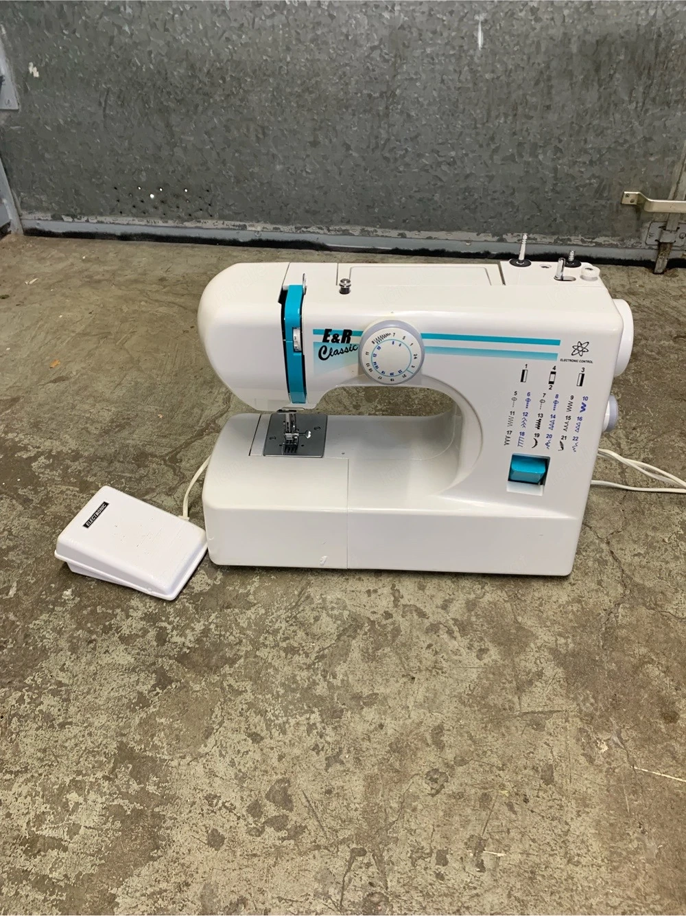 Nähmaschine