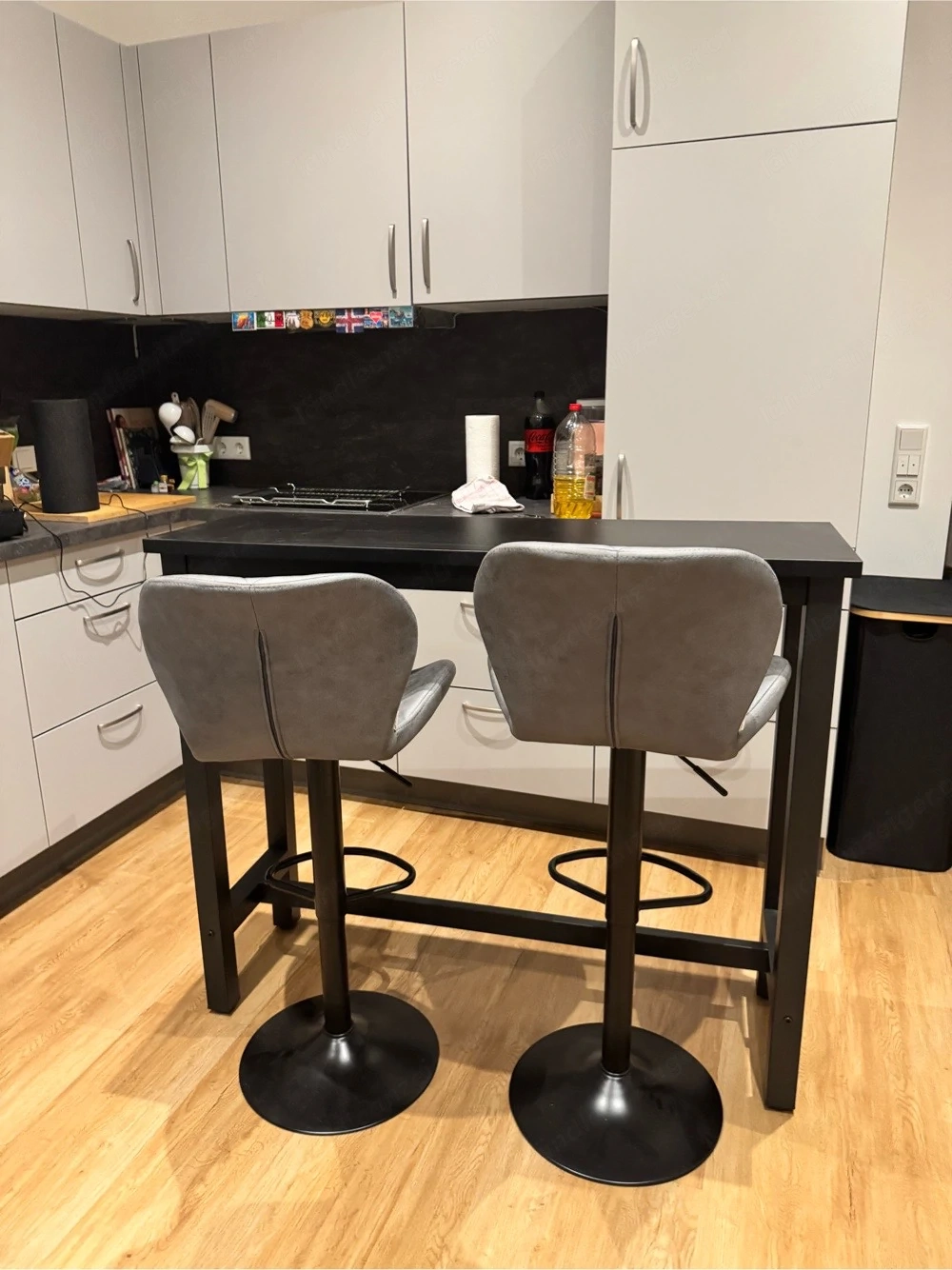 Bartisch & 2 Barhocker