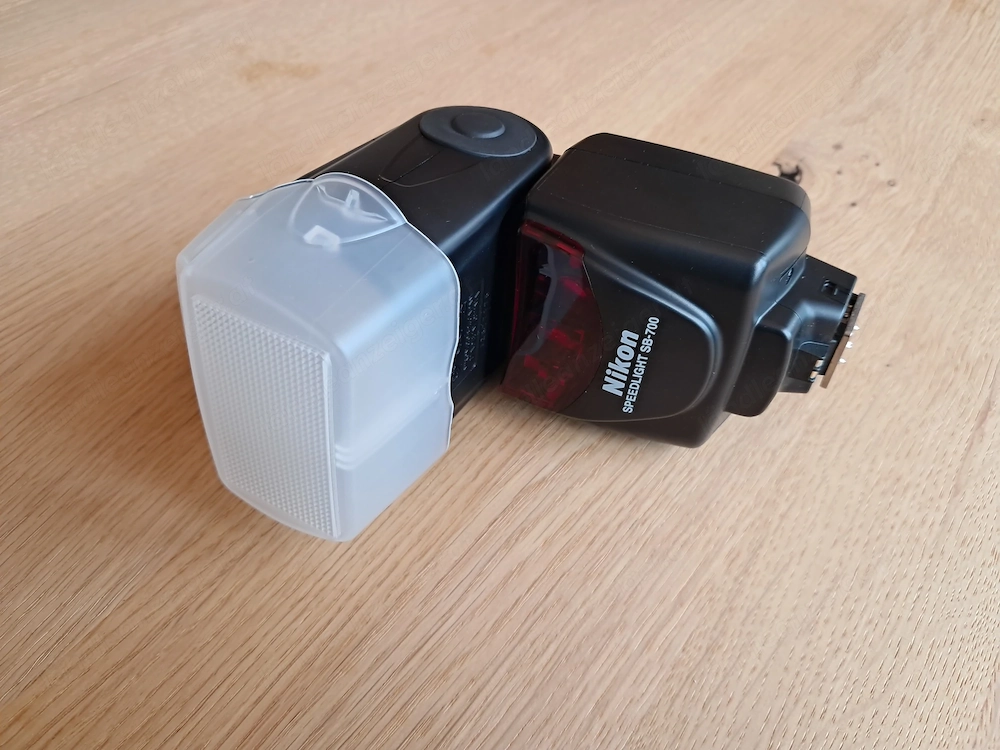 Nikon Blitzapperat SB700