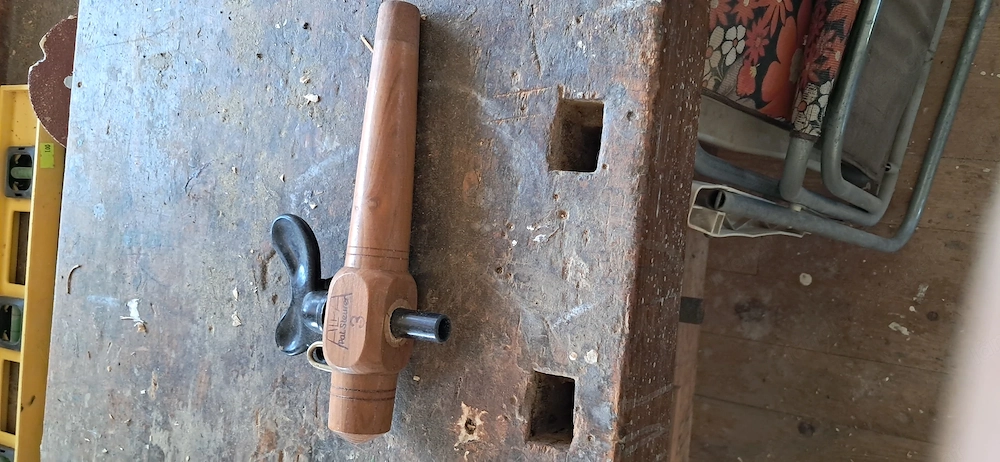 Holz- Fassspine zu verschenken!