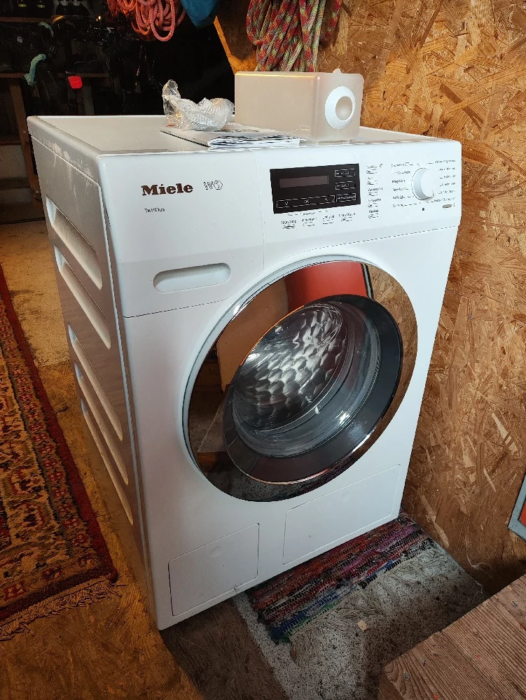 Miele Waschmaschine an Bastler