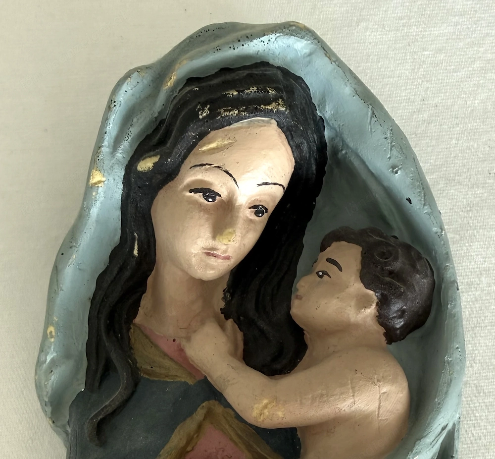 Edle Madonna Figur mit Kind zum Aufhängen geeignet 