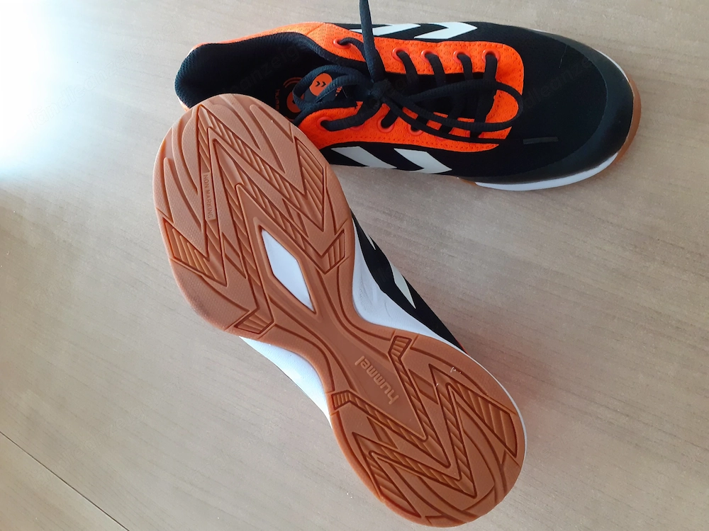 Hallenschuhe NEU