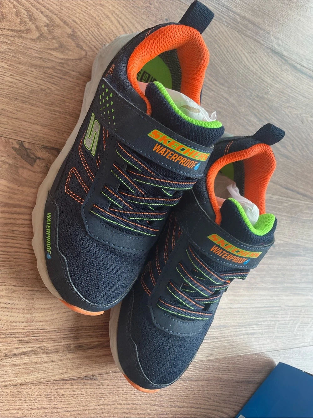 gr. 32 Skechers Waterproof