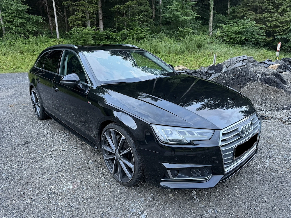 Audi A4 Avant 3.0 TDI Sline MatrixLED Pano StHz Quattro