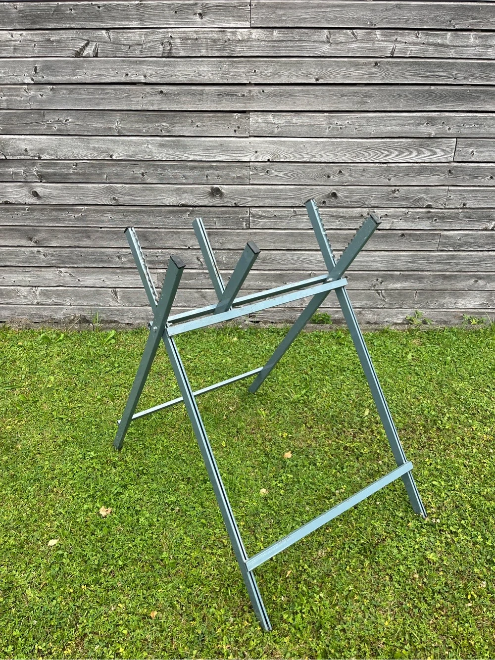 Sägebock aus Metall