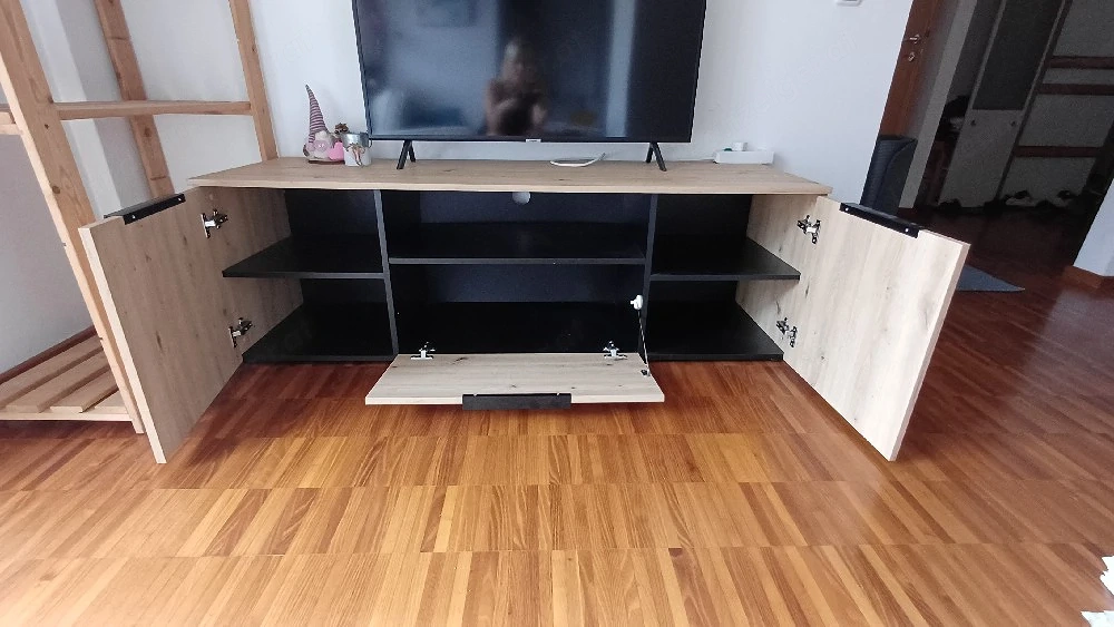TV-Lowboard XXXLutz 160 cm, Eiche