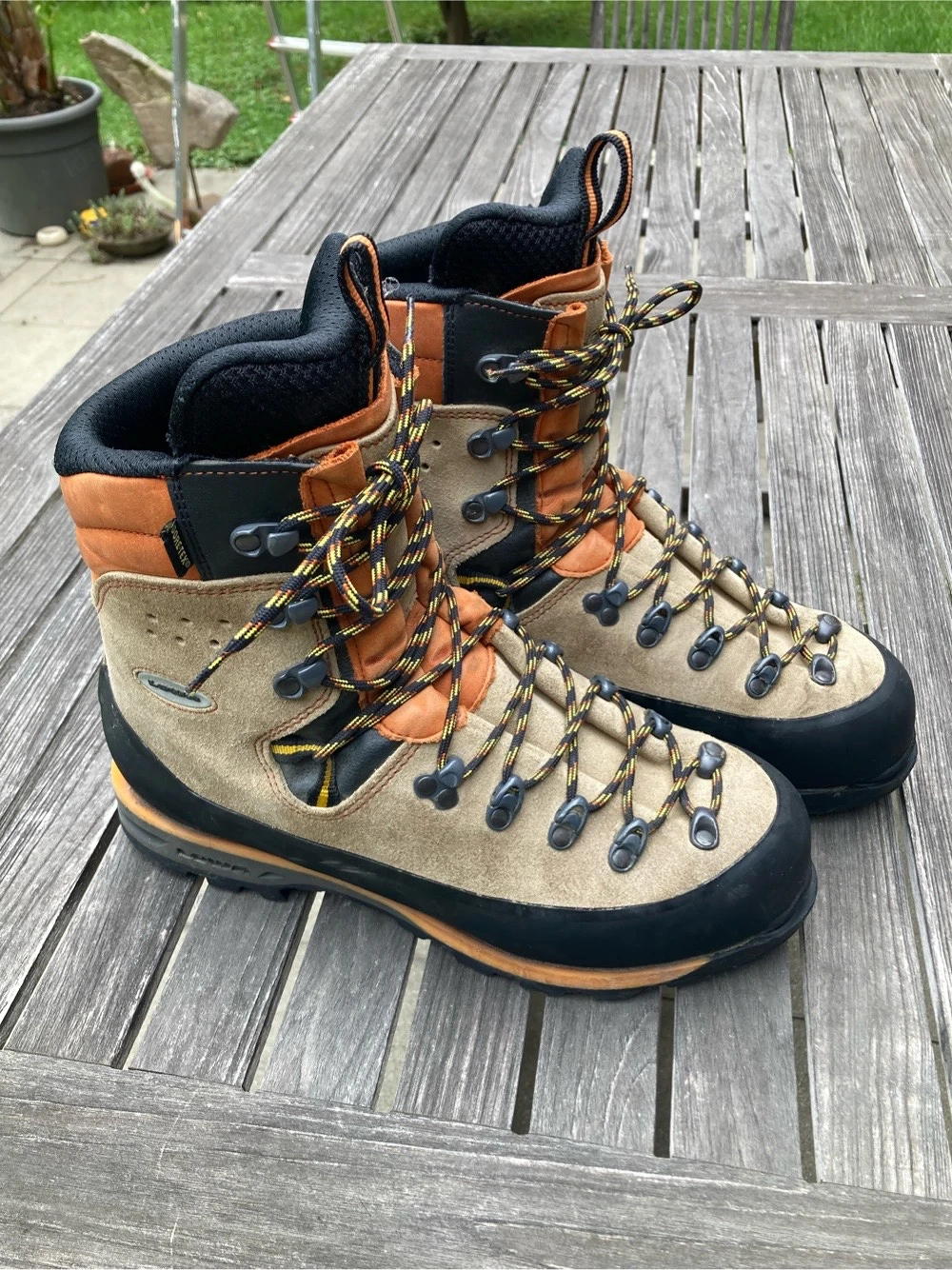 Lowa Weisshorn GTX wie neu!