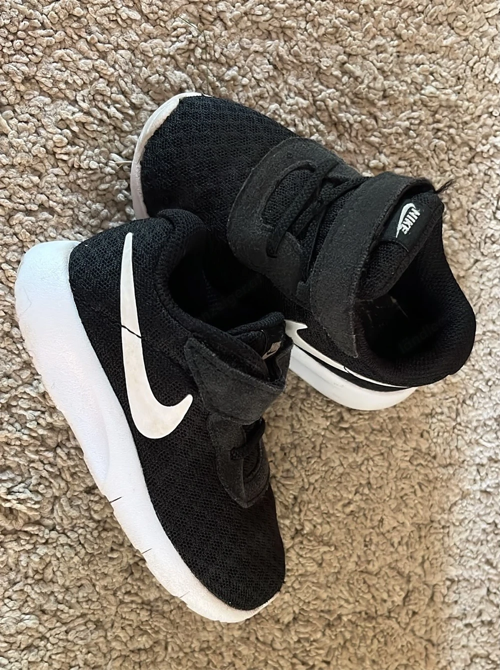 Nike Sneaker Gr. 22
