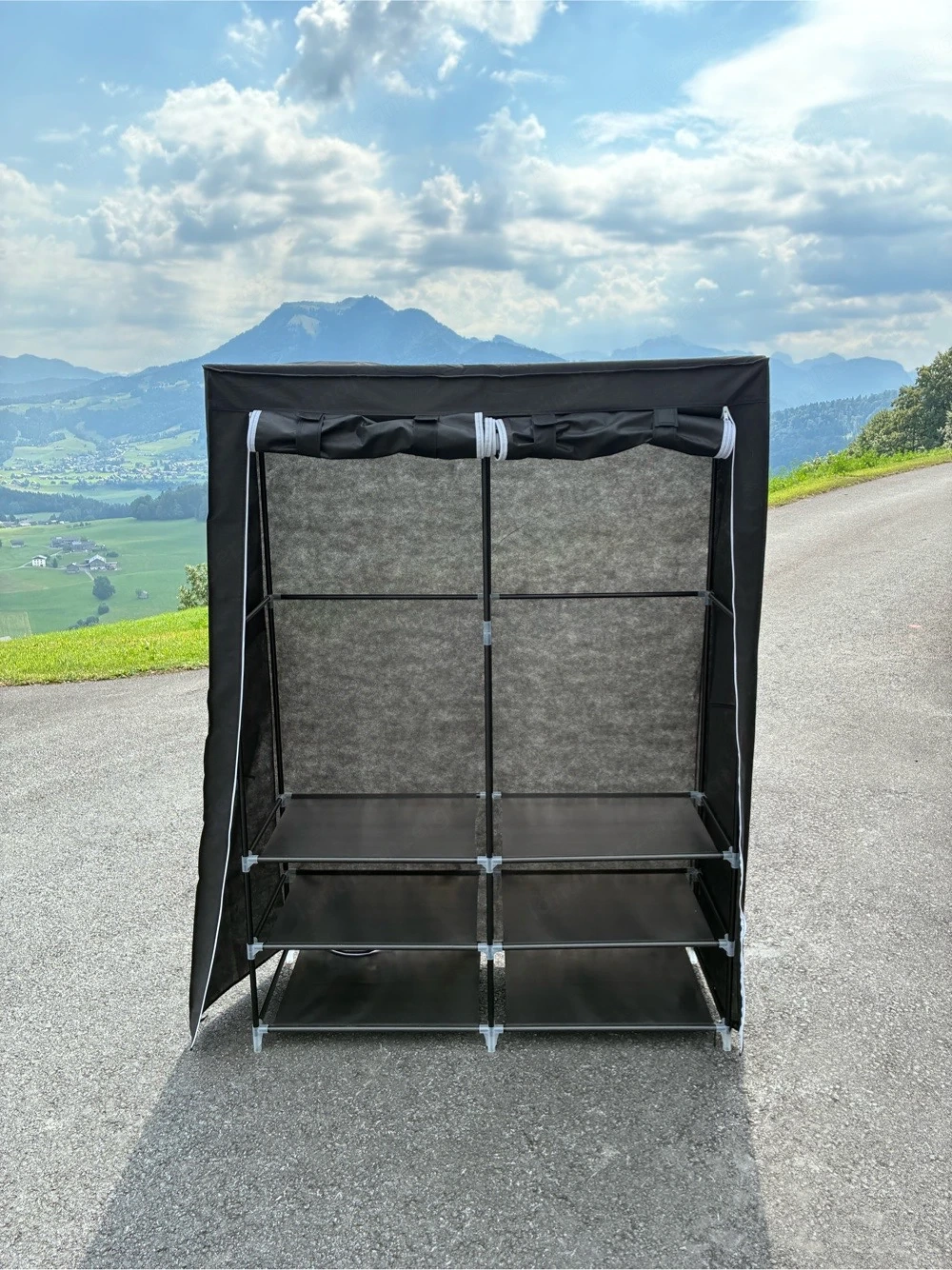 Schrank für Dachboden