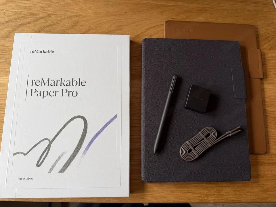 Remarkable Paper Pro Neu ungeöffnet + Keyboard & Leather Folio