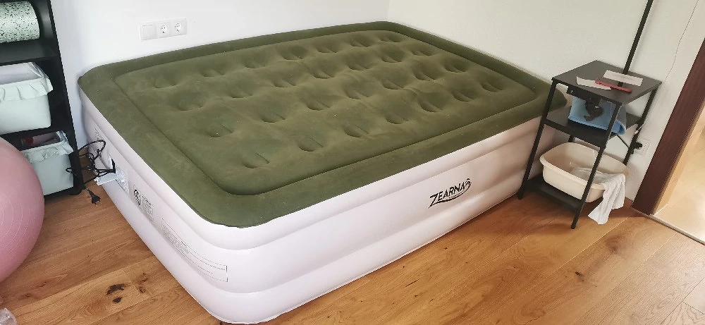Gästebett Luftmatratze mit Gel-Topper