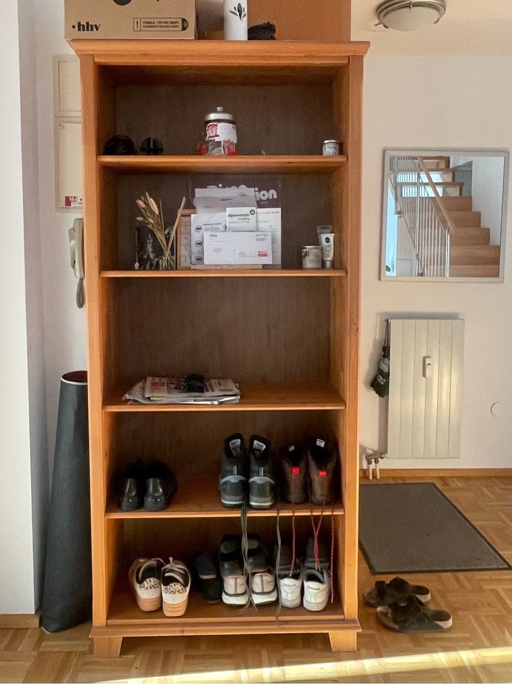 Bücherschrank 