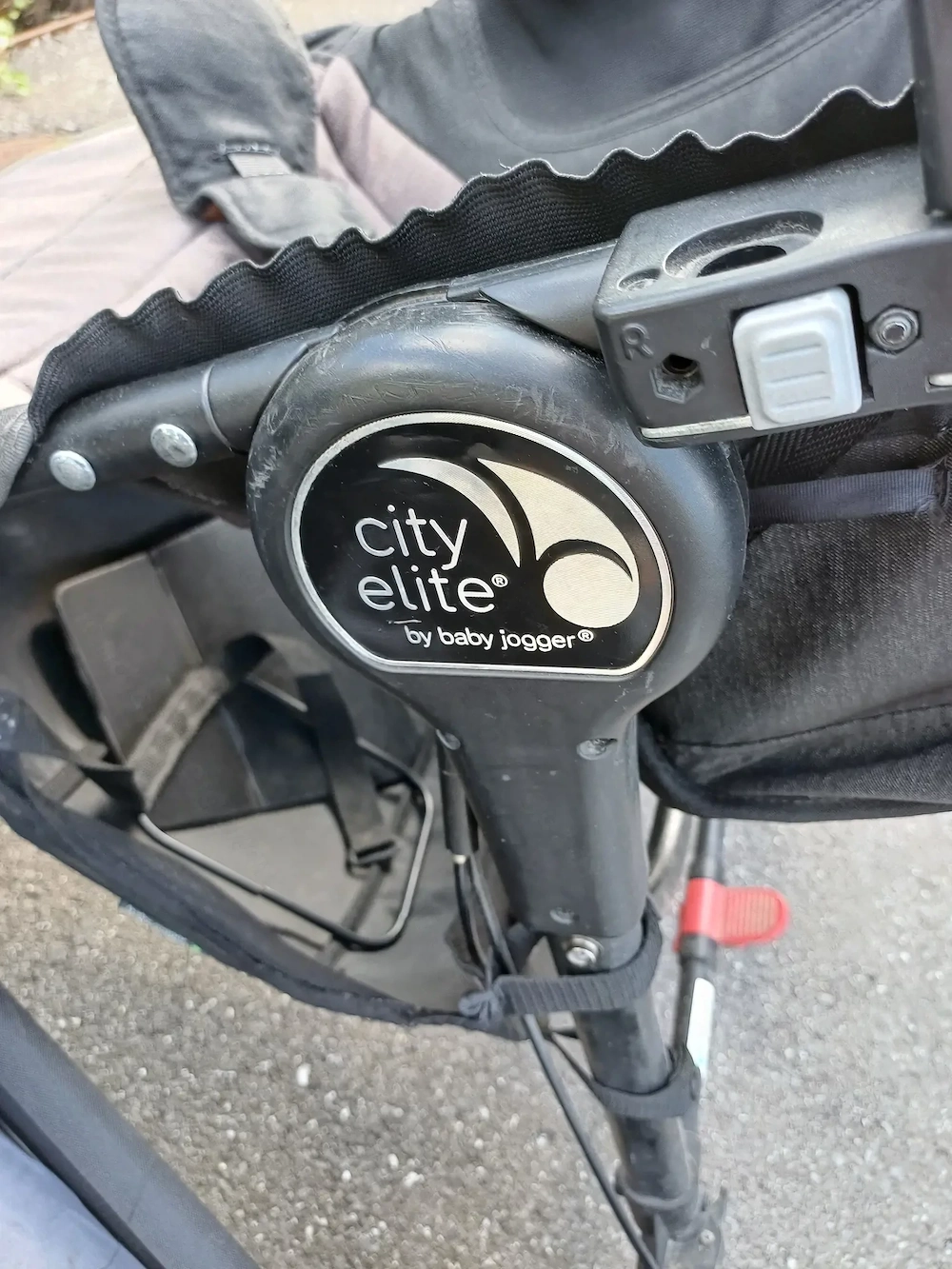 Baby Jogger City Elite mit Babywanne zu verkaufen