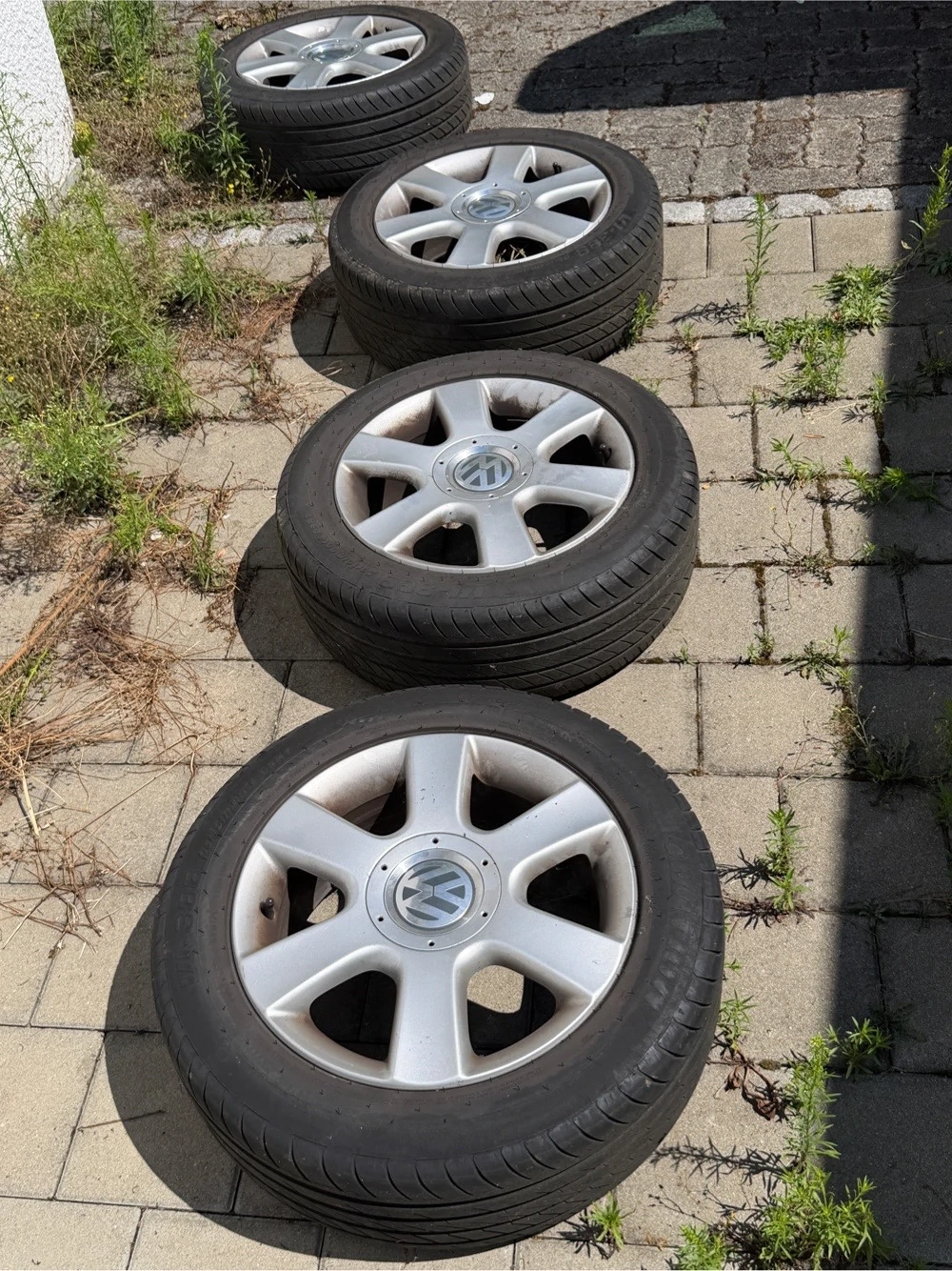 Original VW Golf 5 Alufelgen inkl. Sommerreifen 205 55 R16   DOT 2023