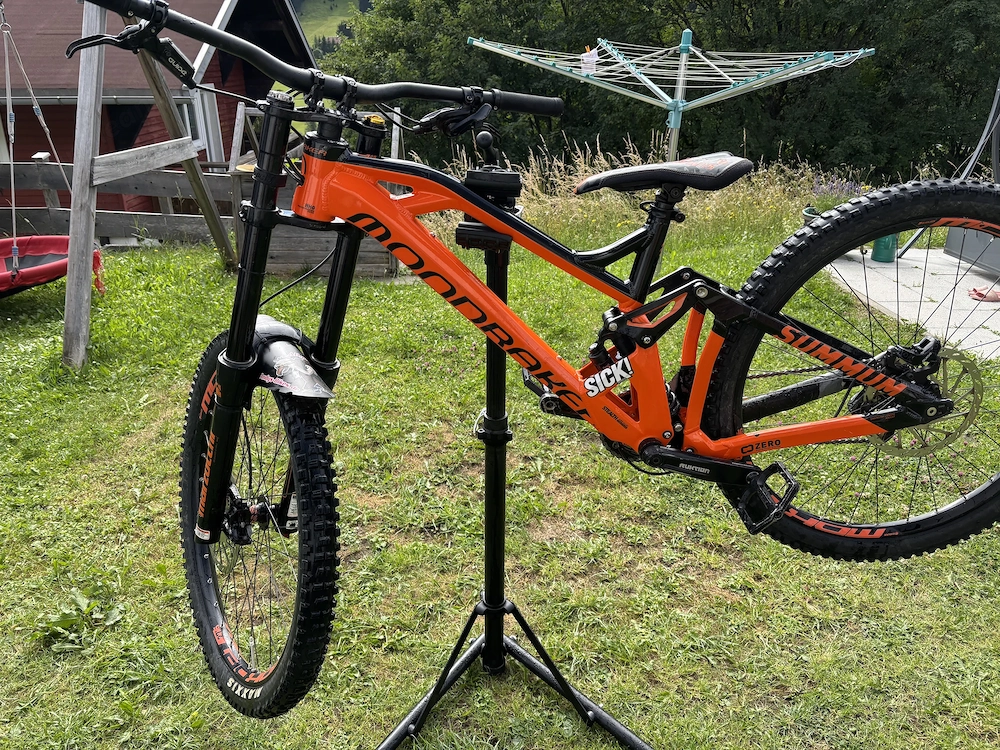 Downhill Bike Mondraker summum