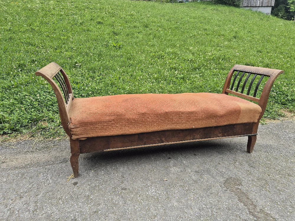 antikes Sofa