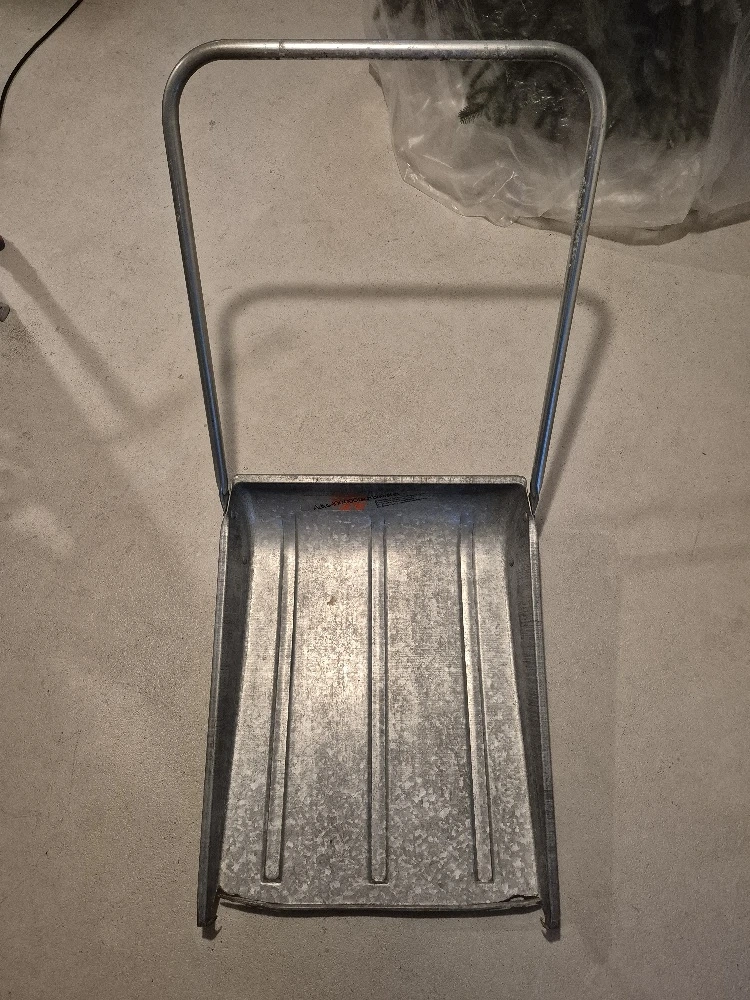 Schneehexe 65 cm breit GRATIS