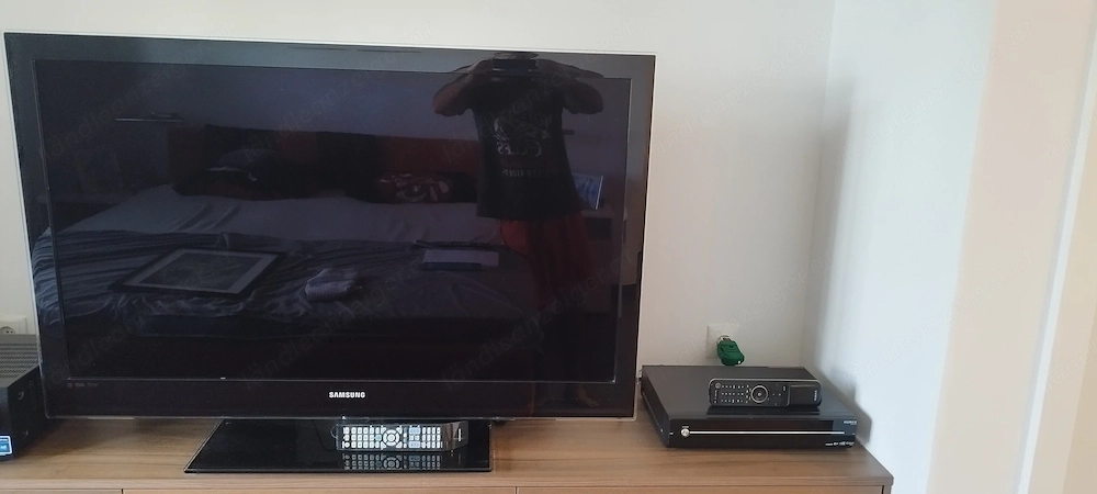 Samsung Fernseher inkl. Humax Sat Empfänger