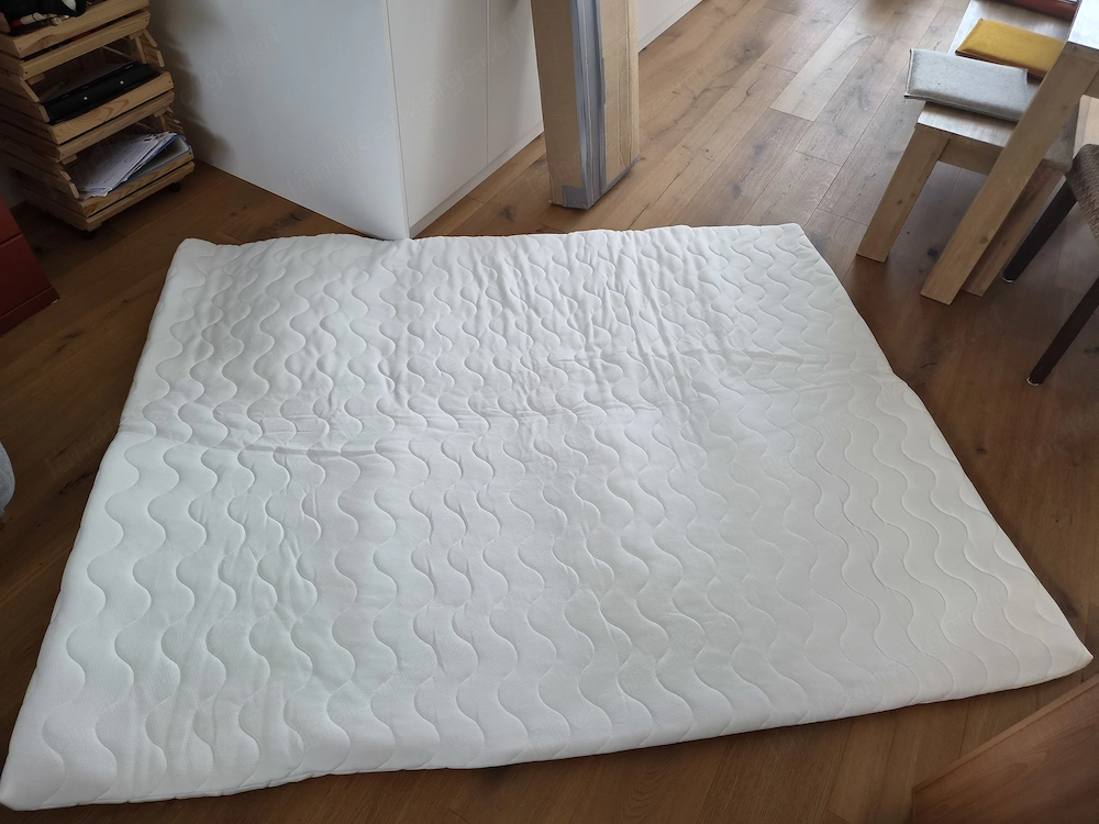 Dicker Matratzenschoner