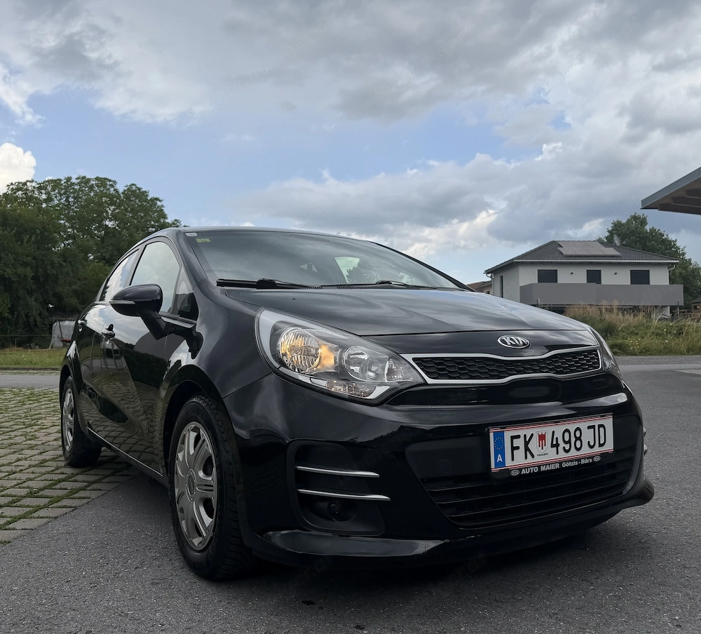 KIA Rio Erstbesitz. Komplette Historie Rechnungen. Jeder Service bei Kia erst 86.000 KM