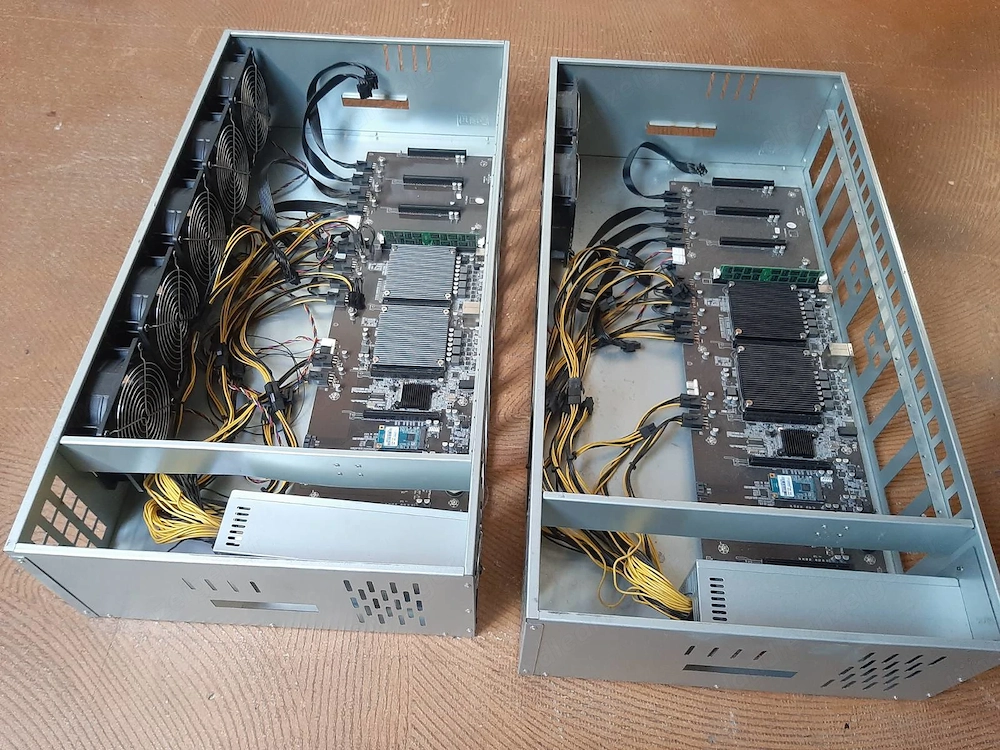 Crypto Mining Case und Board mit RAM (oder so?)