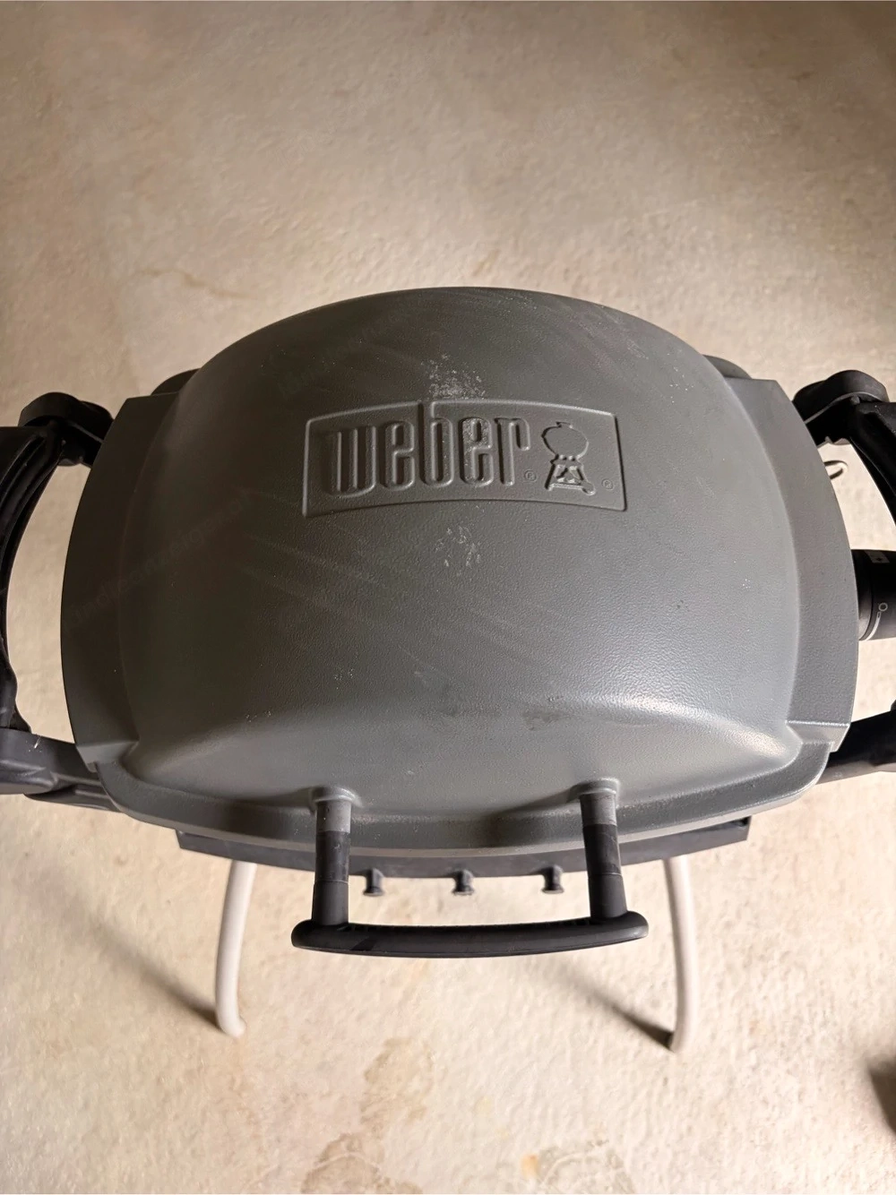 Weber Q 1400 Elektrogrill mit Standfuß & Seitentischen