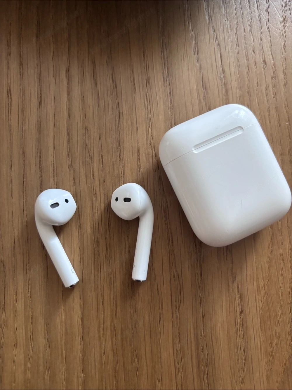 Airpods 1. Generation 