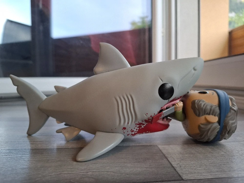 Jaws - Shark Biting Quint #760 - Funko Pop