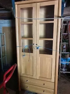 Schrank   Vitrine in Buche