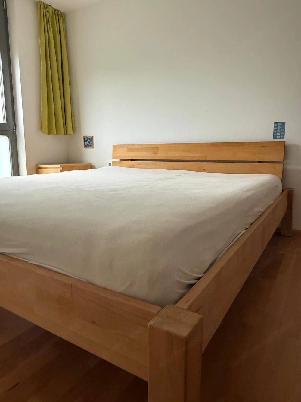 Bettgestell aus Holz inkl. Lattenroste