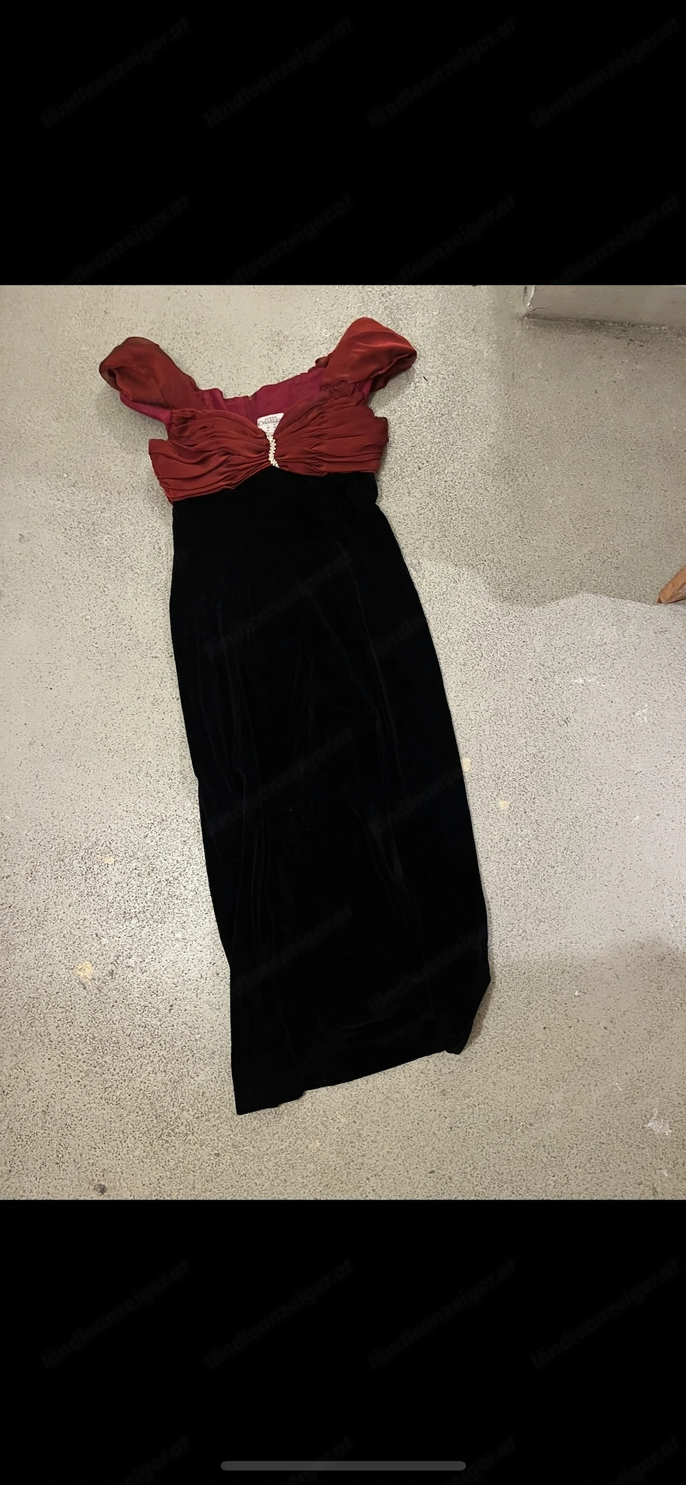 Abendkleid figurschmeichelnd 
