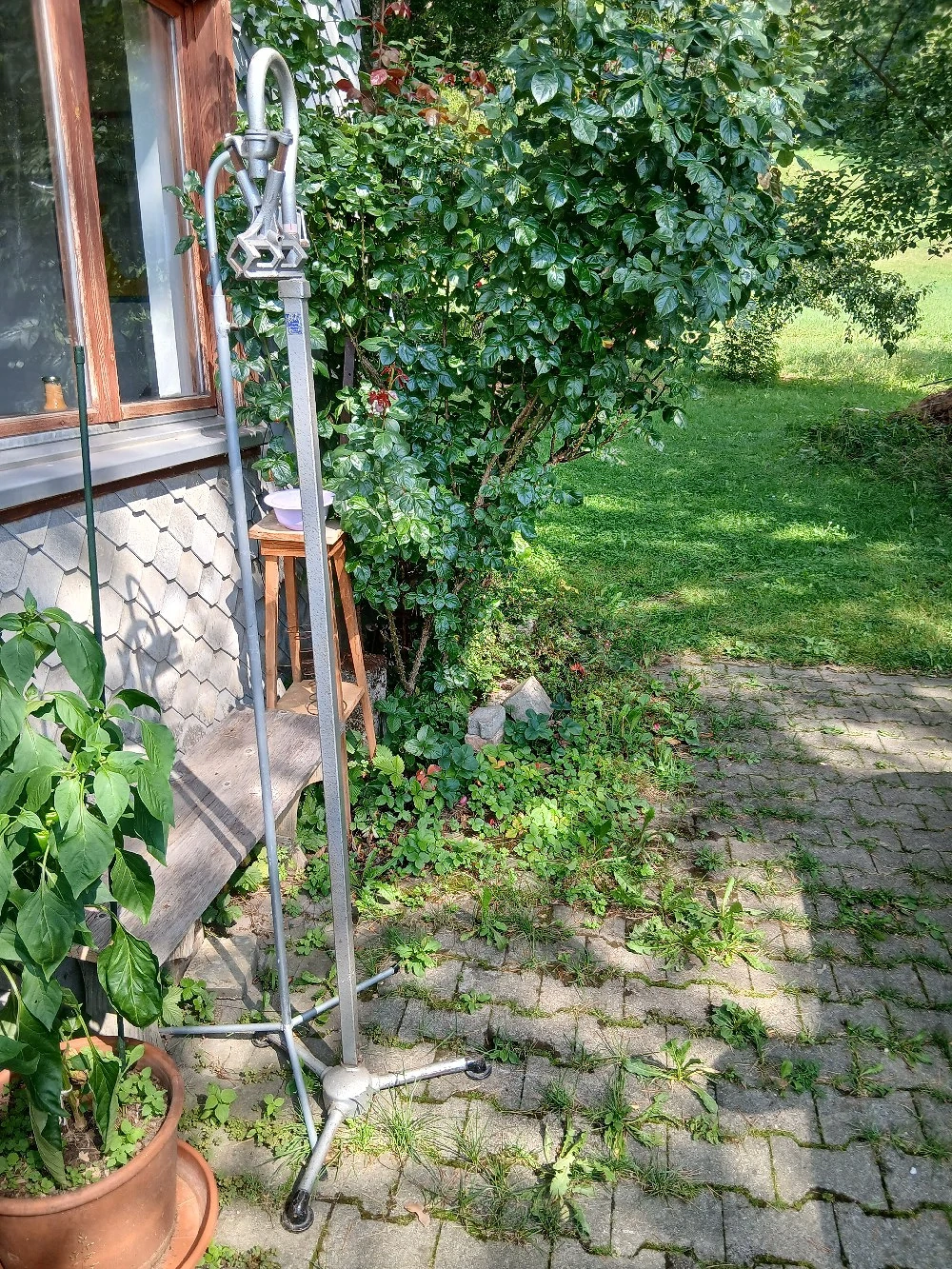 Massive, schwere Eisenständer