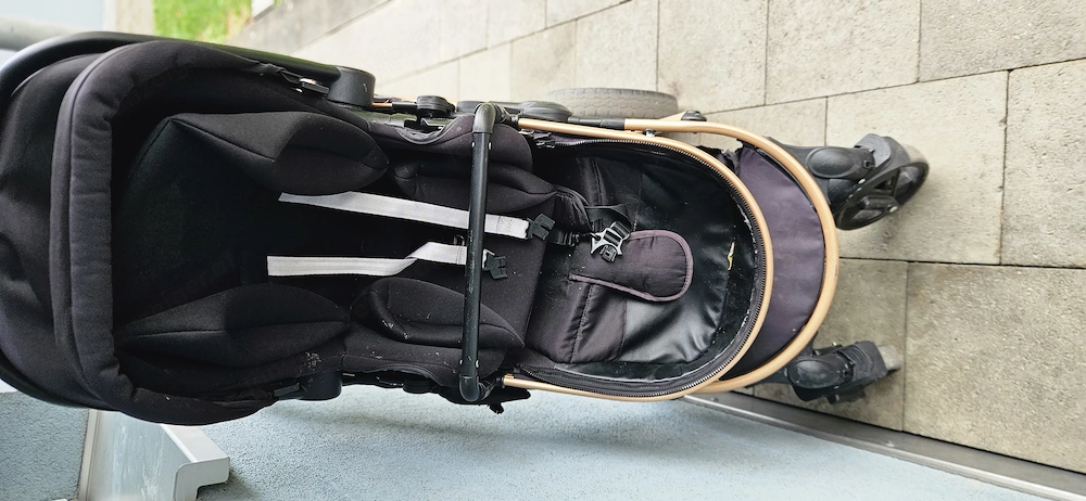 Zu verschenken Kinderwagen 