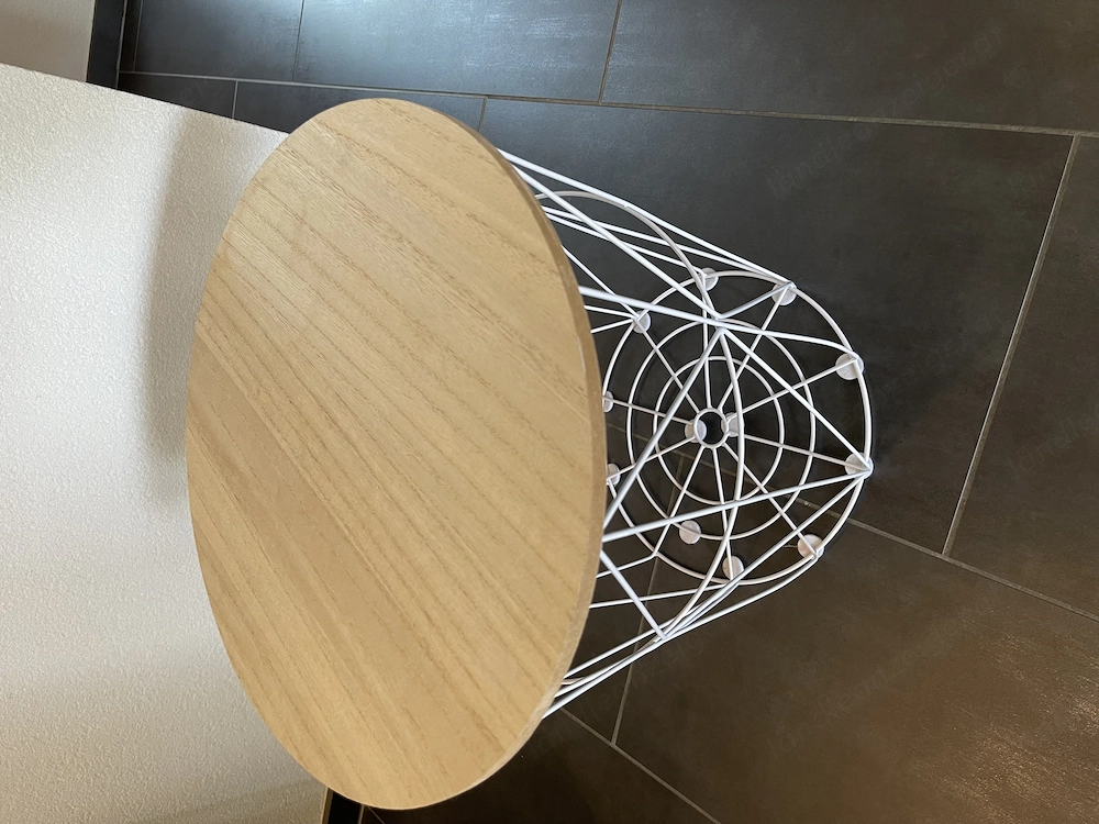 Tisch Sitzstuhl Beistelltisch