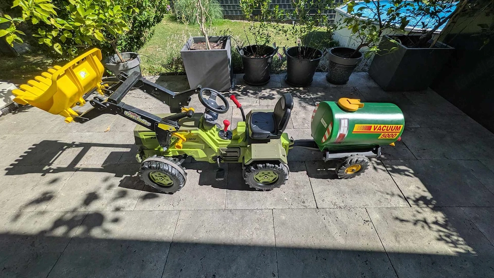 Rolly Toys MB Trettraktor 1500 mit Wasserfass (und Seilwindenhänger gratis dazu)