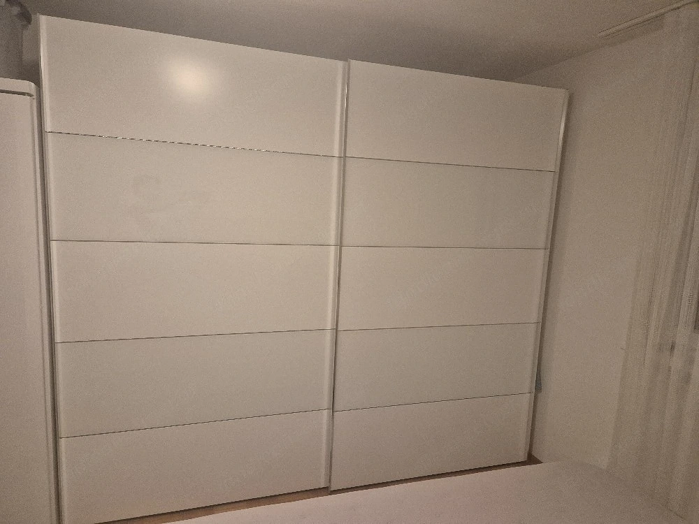 Kleiderschrank Schlafzimmer