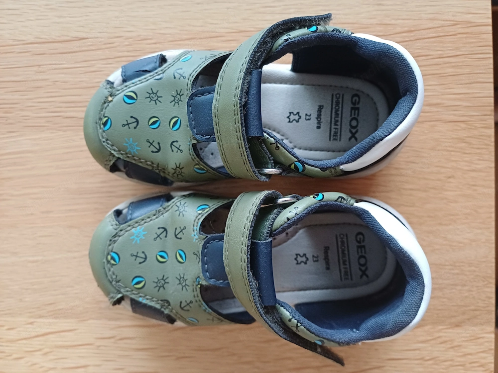 Geox Sandalen Gr. 23
