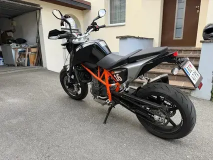 KTM DUKE 690