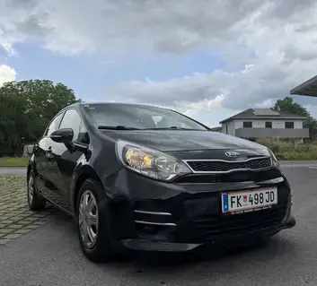 KIA Rio Erstbesitz. Komplette Historie Rechnungen. Jeder Service bei Kia erst 86.000 KM