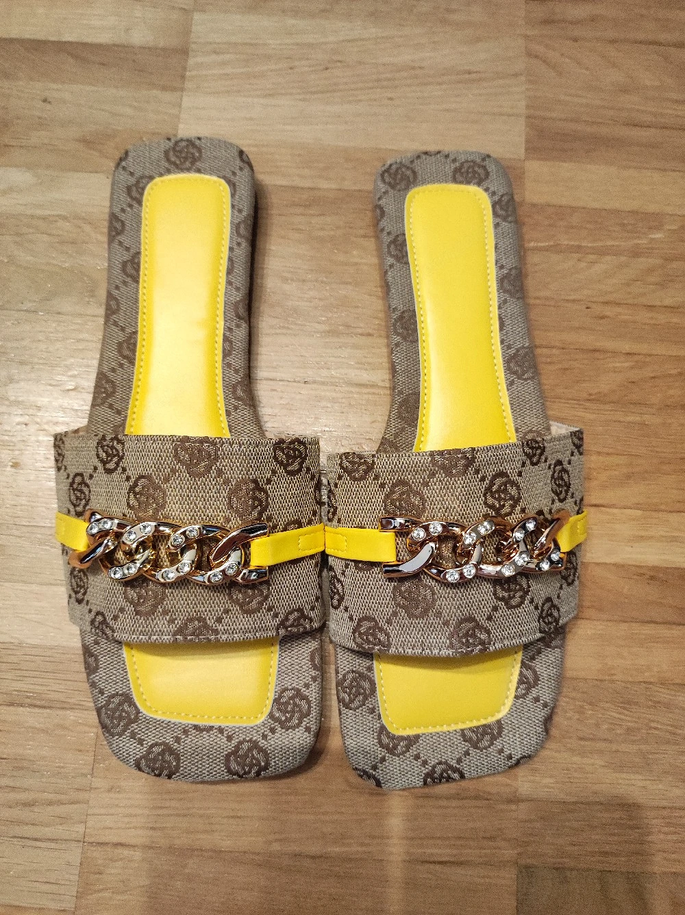 neue Schuhe Gr 41